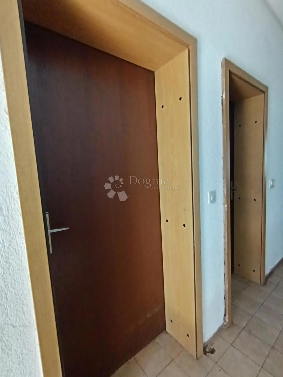 Casa Tenja, Osijek - Okolica, 238m2
