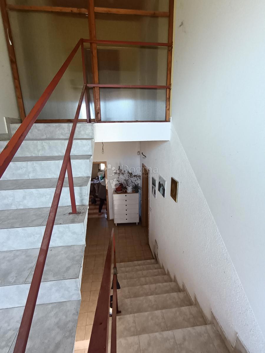Casa Tenja, Osijek - Okolica, 238m2