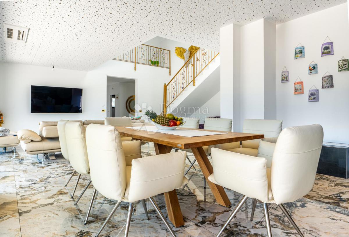 Casa Buje, 347,17m2