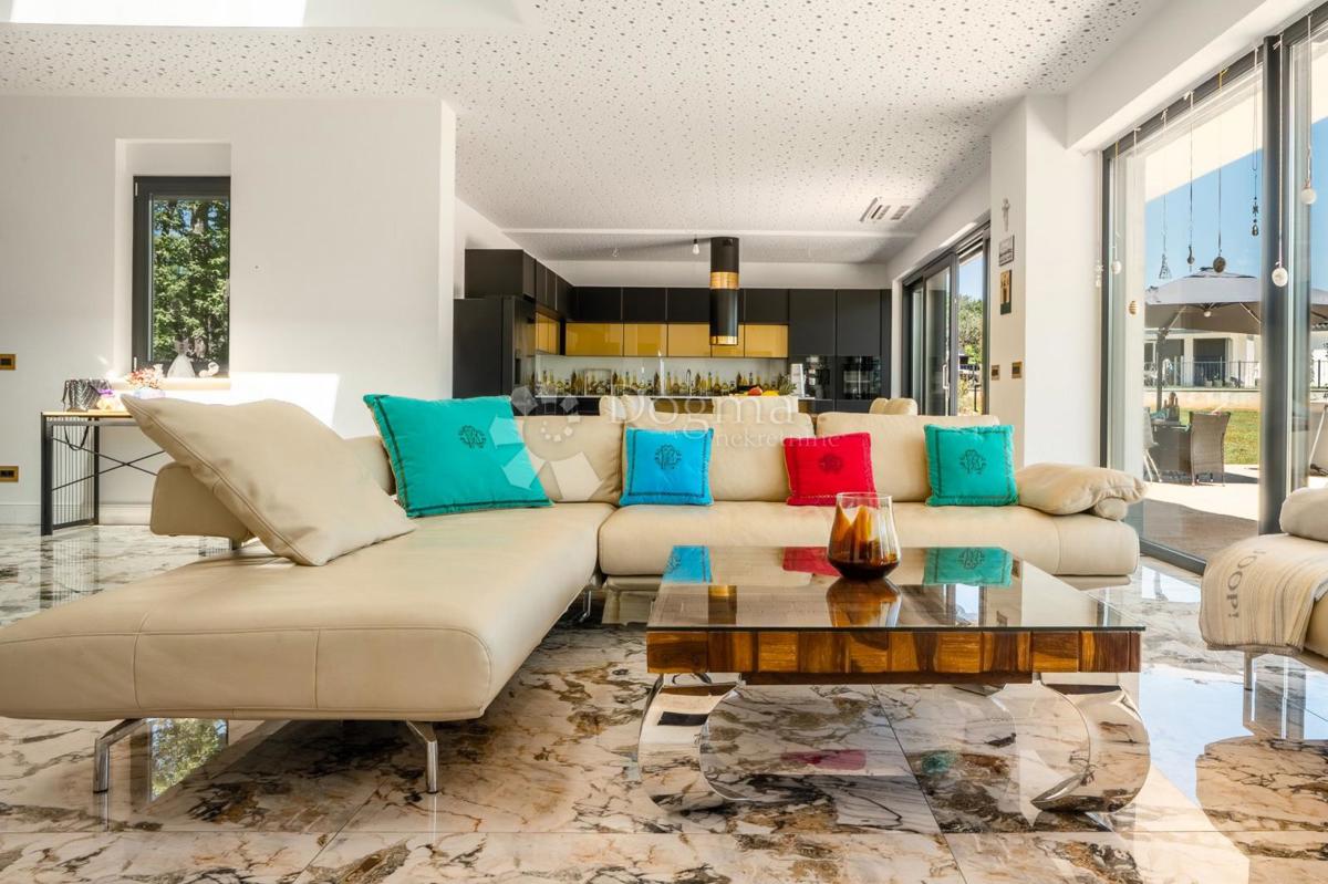 Casa Buje, 347,17m2
