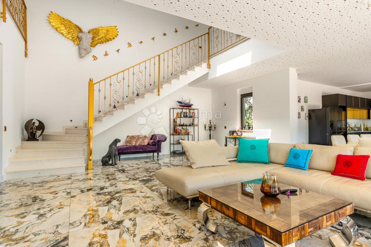 Casa Buje, 347,17m2