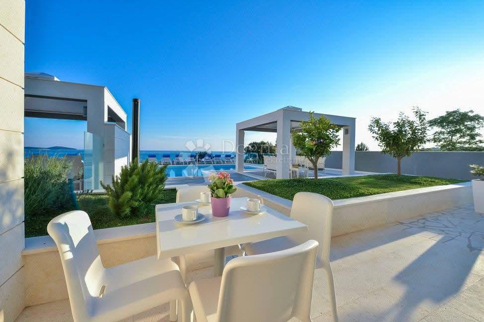 Casa Rogoznica, 800m2