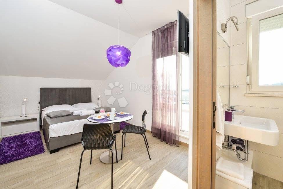 Casa Rogoznica, 800m2