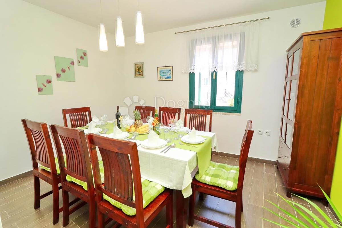 Casa Vela Luka, 252m2