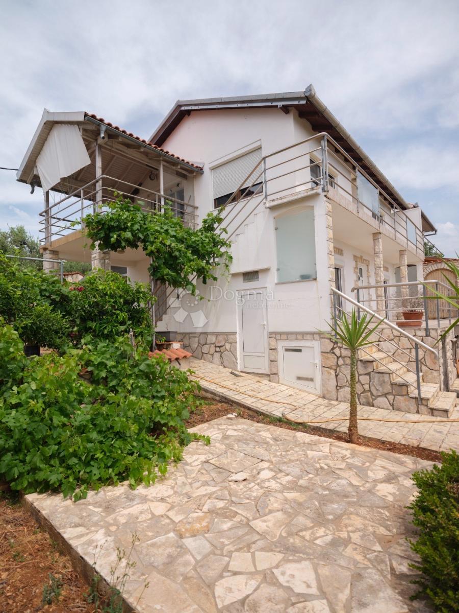 Casa Maslinica, Šolta, 302,29m2