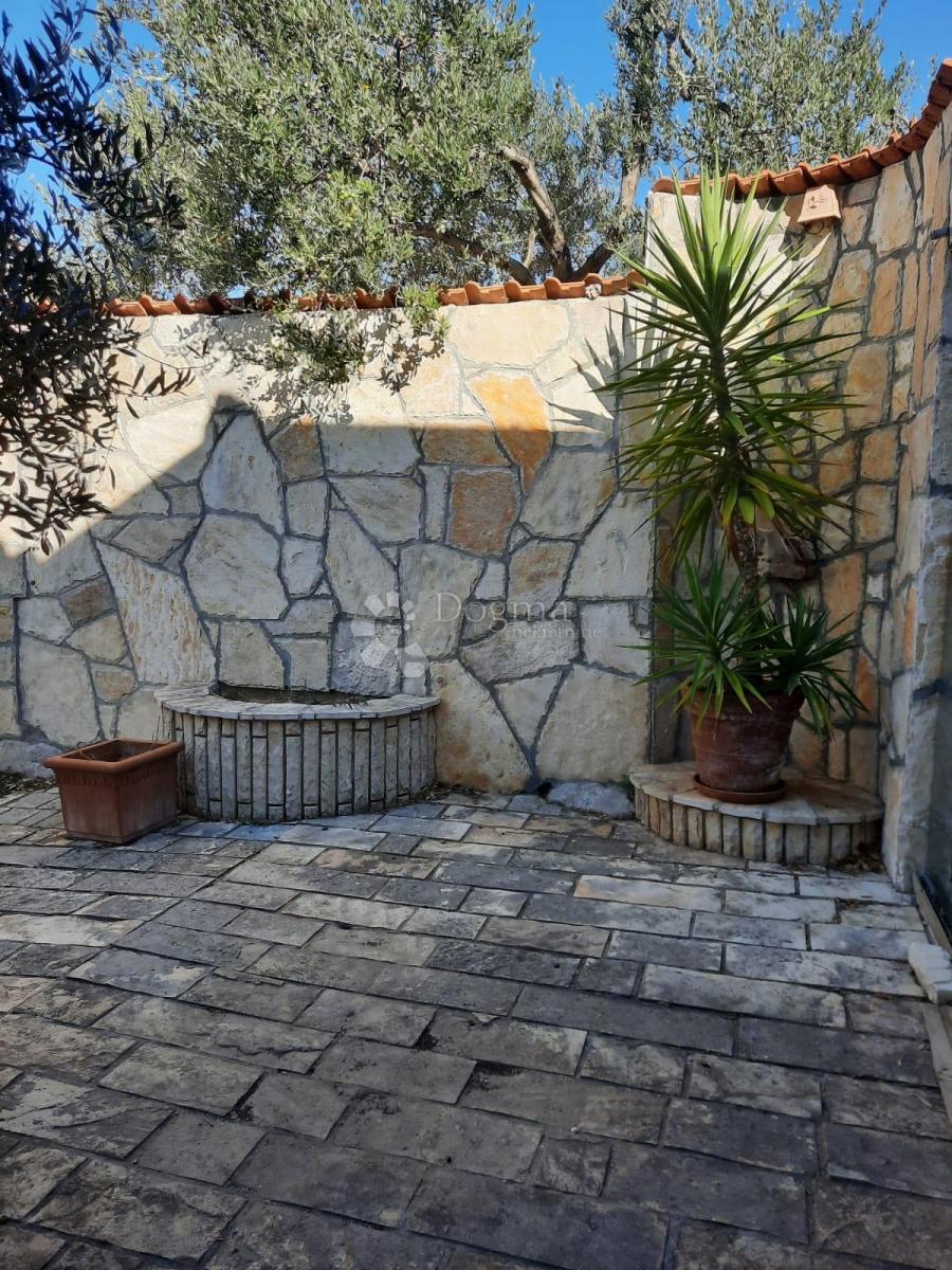 Casa Maslinica, Šolta, 302,29m2
