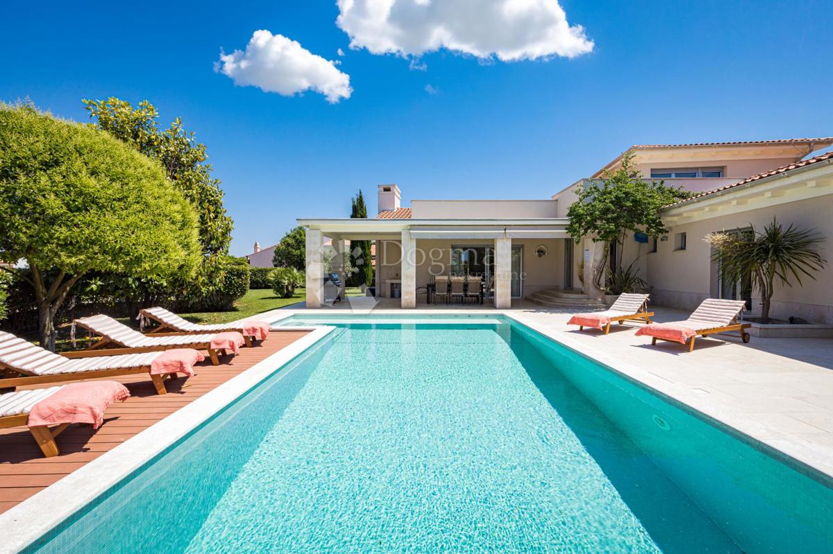 Villa di lusso vicino a marina Porto Volme