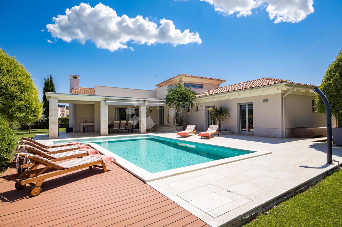 Villa di lusso vicino a marina Porto Volme