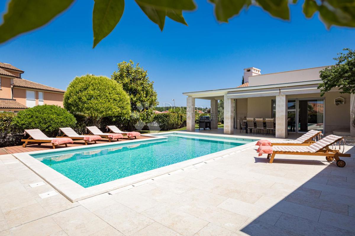 Villa di lusso vicino a marina Porto Volme