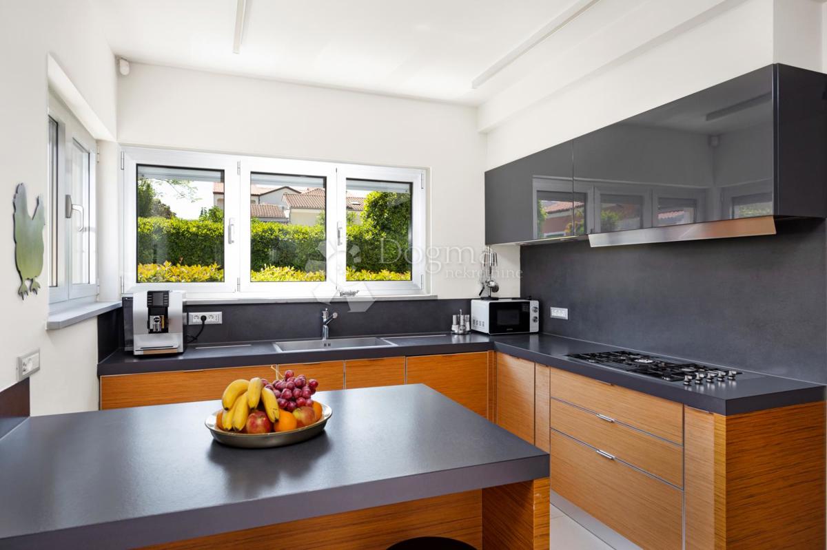 Villa di lusso vicino a marina Porto Volme