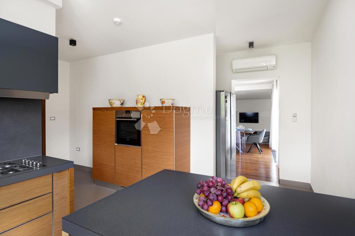 Villa di lusso vicino a marina Porto Volme