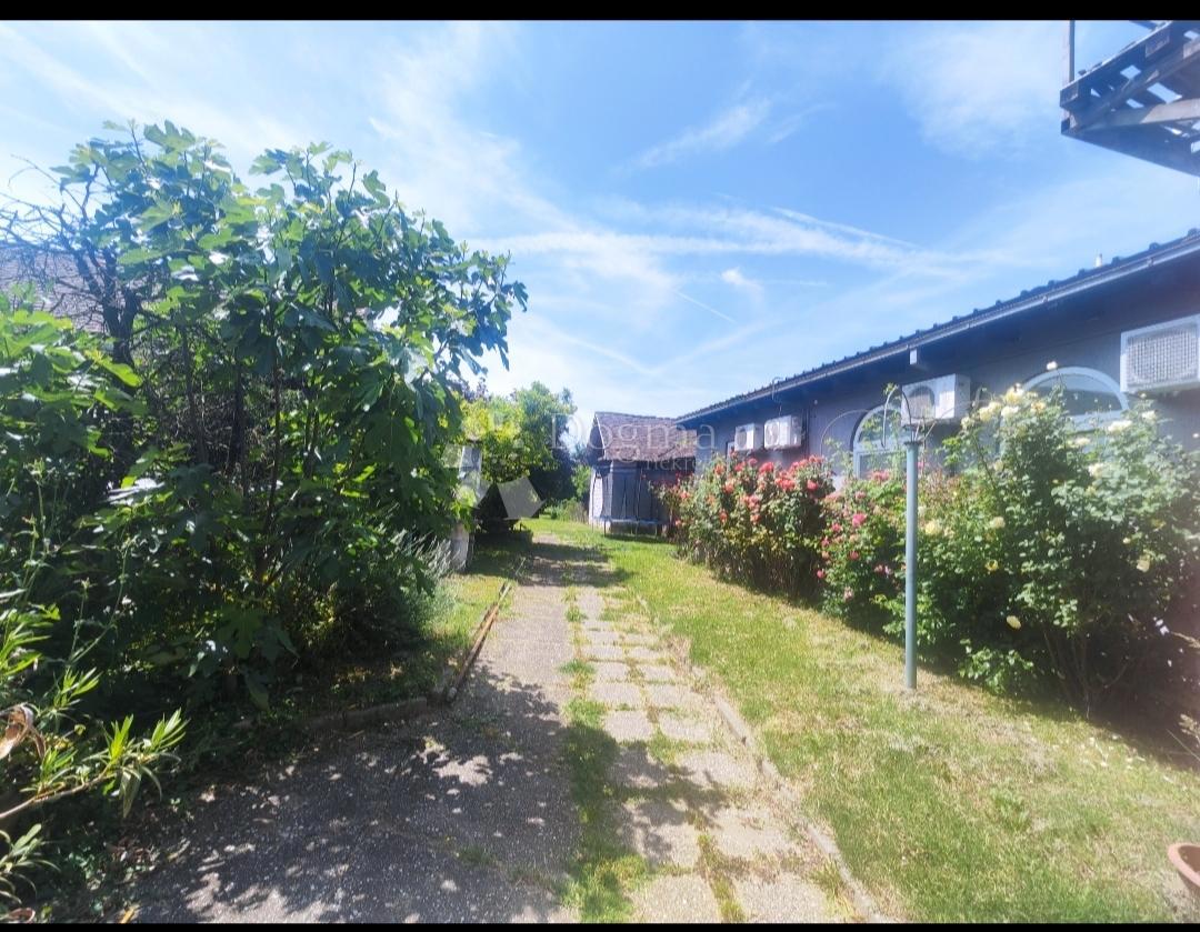 Albergo Centar, Velika Gorica, 1.964m2