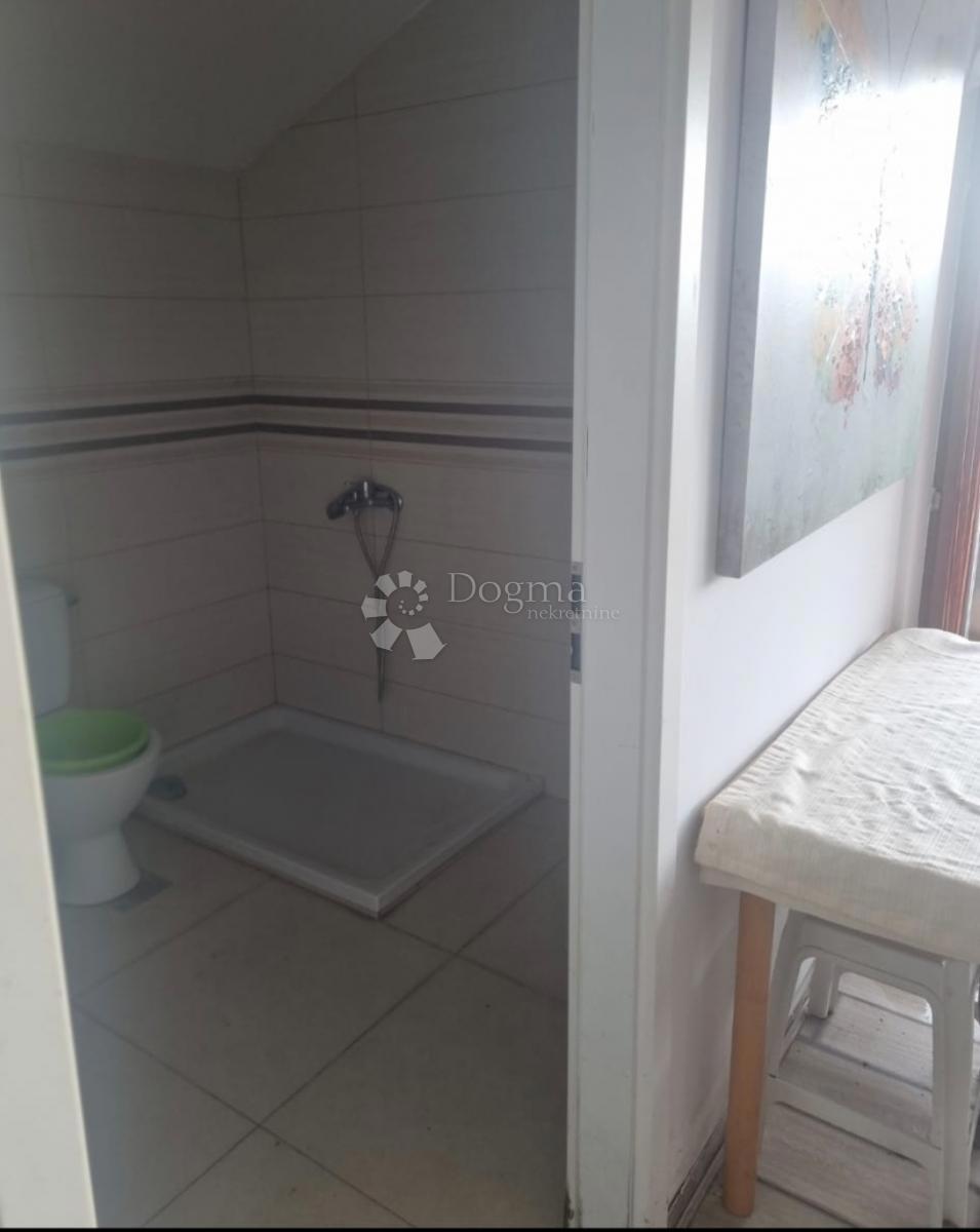 Casa Gornji Stupnik, Stupnik, 2.137m2