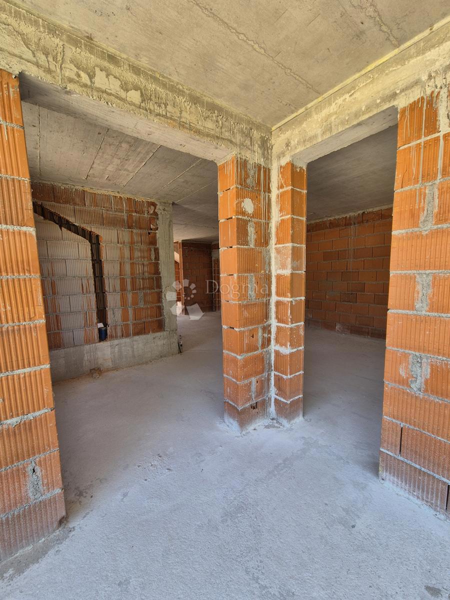 Allogio Crnica, Šibenik, 58,86m2