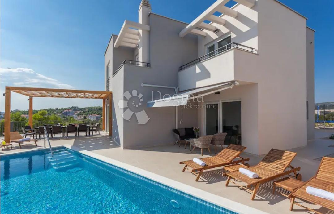 Casa Brodarica, Šibenik - Okolica, 225m2