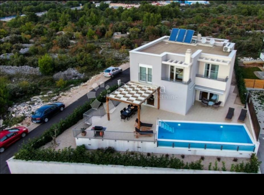 Casa Brodarica, Šibenik - Okolica, 225m2