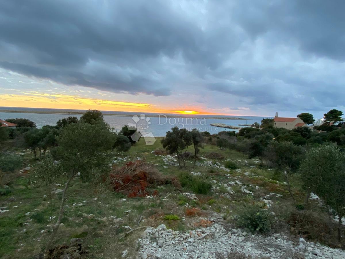 Terreno edificabile Premuda, Zadar - Okolica, 588m2