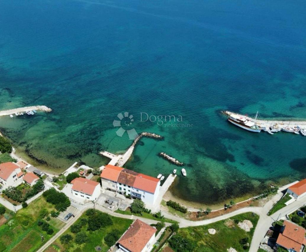 Terreno edificabile Neviđane, Pašman, 1.022m2