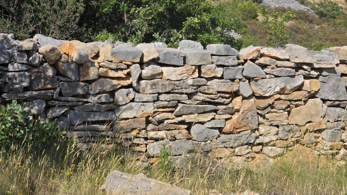 Terreno agricolo Milna, 9.819m2