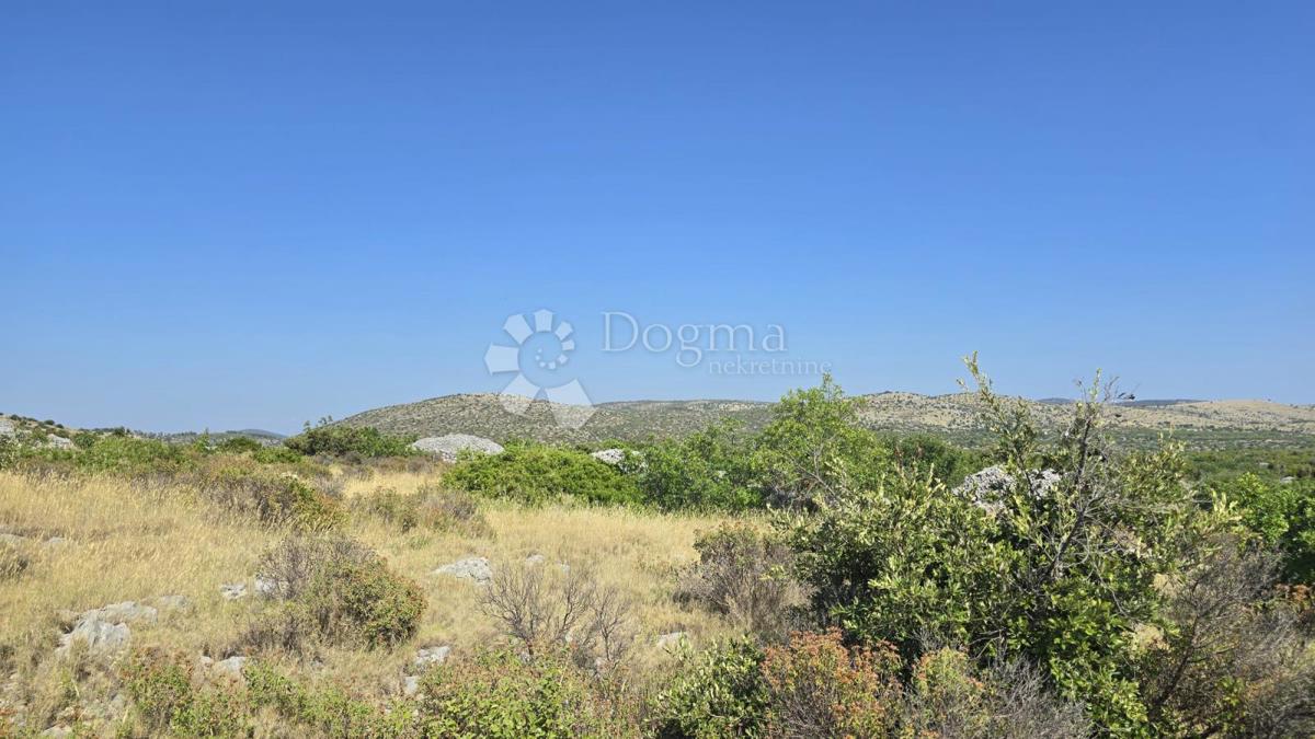 Terreno agricolo Milna, 9.819m2