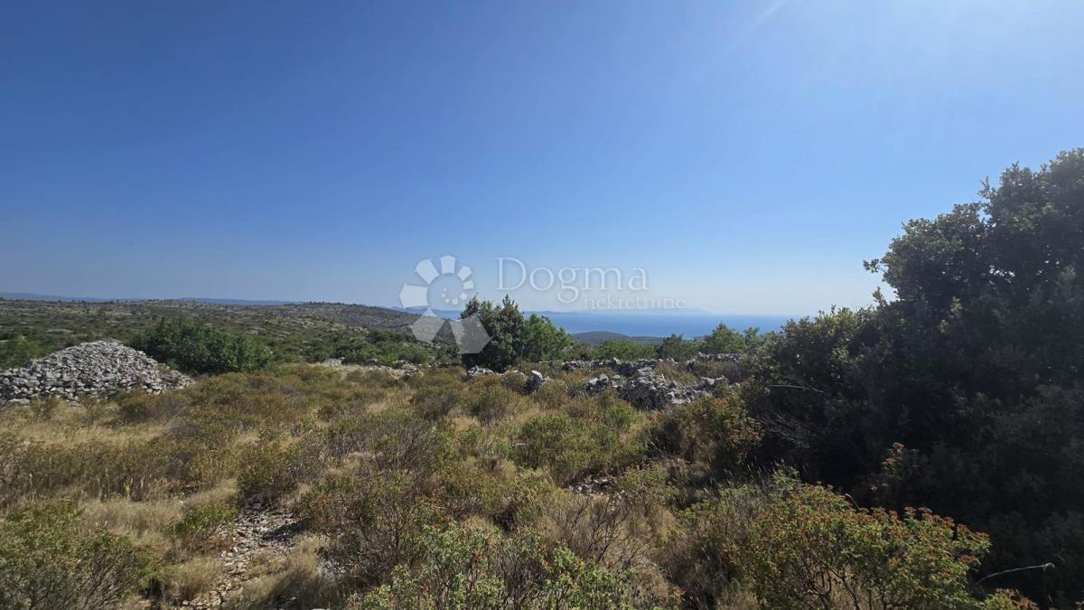 Terreno agricolo Milna, 9.819m2