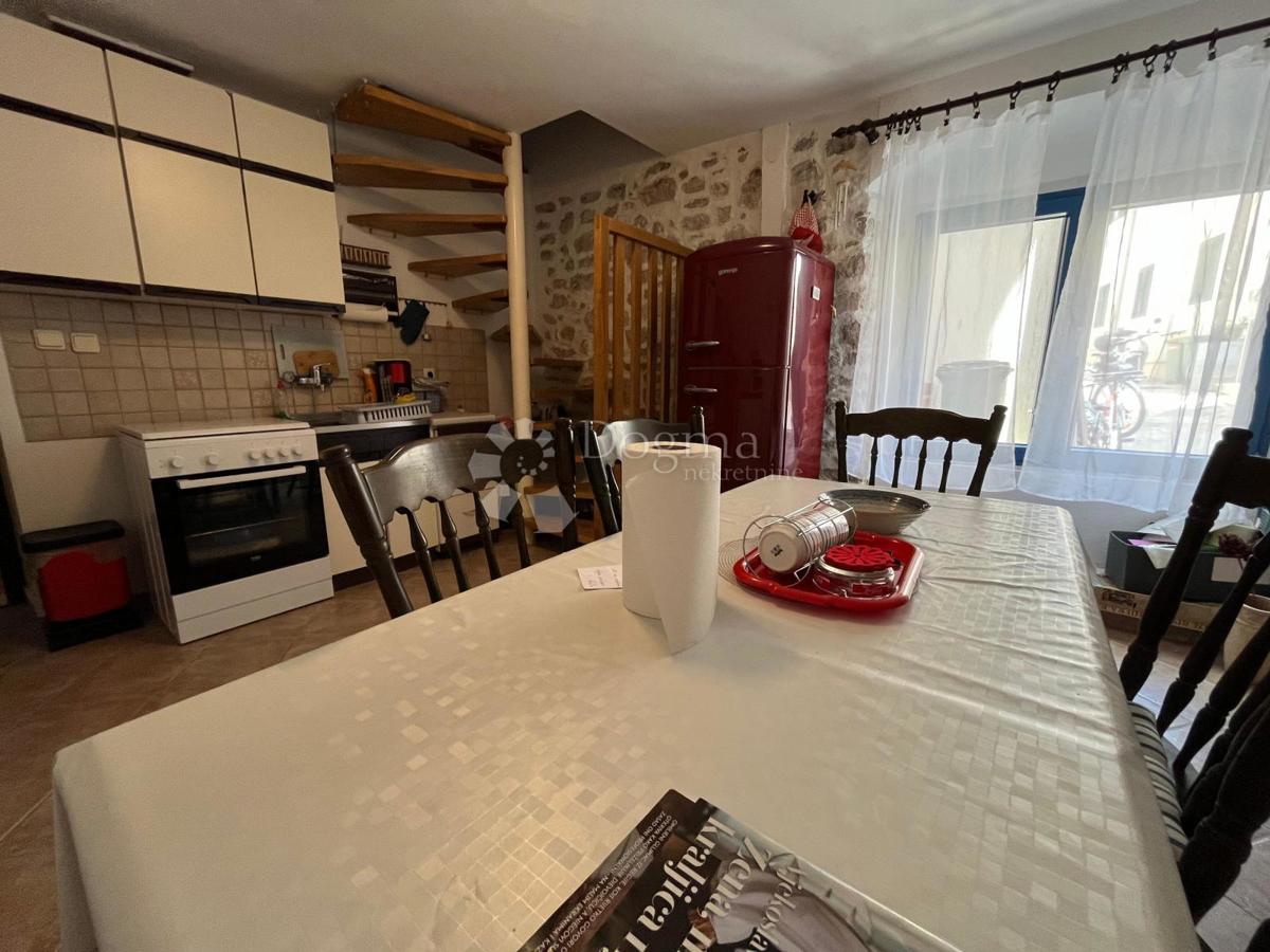 Casa Betina, Tisno, 81m2