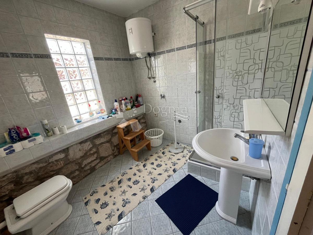 Casa Betina, Tisno, 81m2