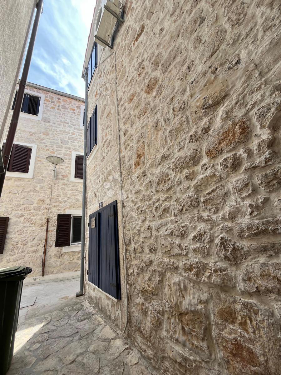 Casa Betina, Tisno, 81m2