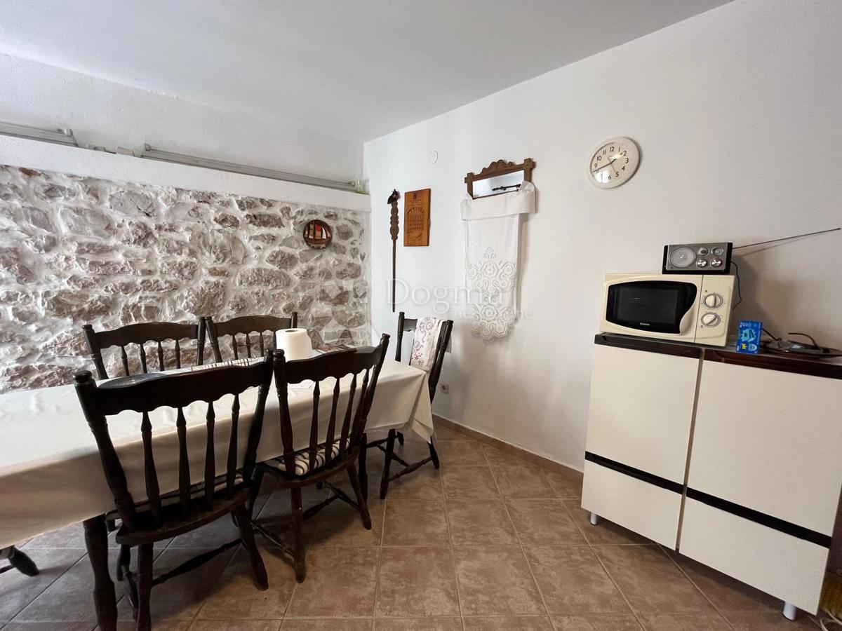 Casa Betina, Tisno, 81m2