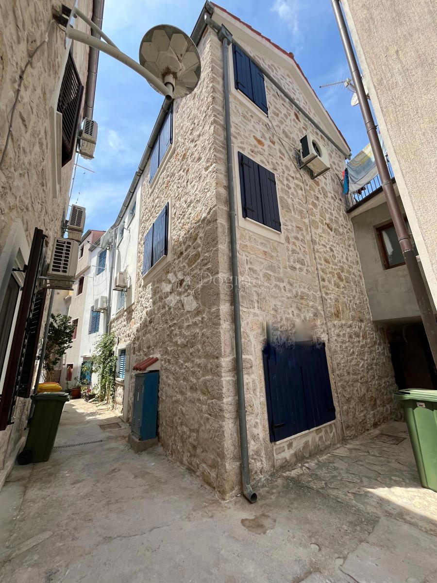 Casa Betina, Tisno, 81m2