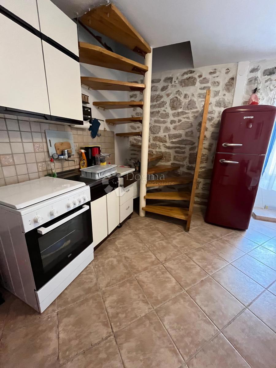 Casa Betina, Tisno, 81m2