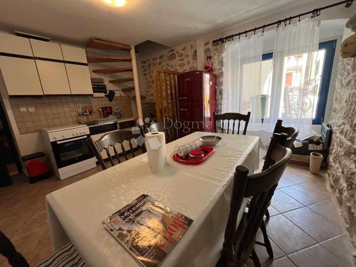 Casa Betina, Tisno, 81m2