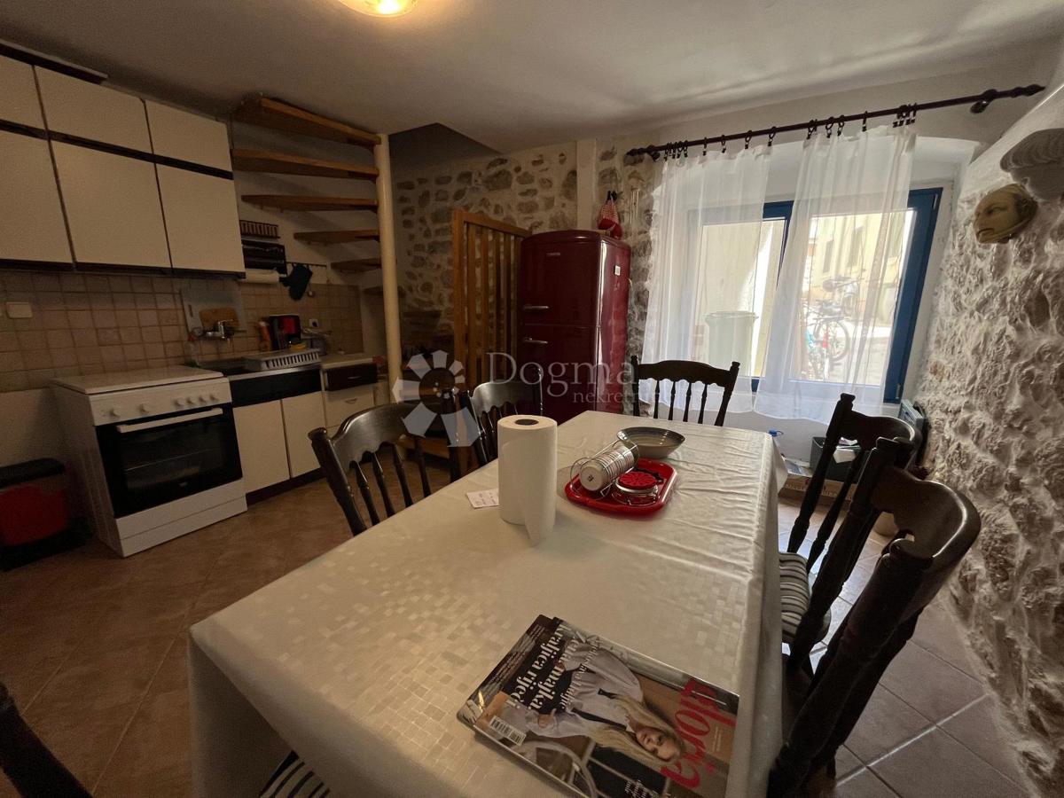 Casa Betina, Tisno, 81m2