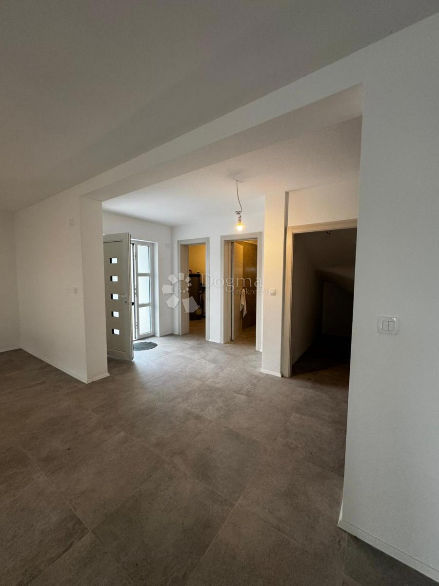 Casa Rasopasno, Dobrinj, 200m2