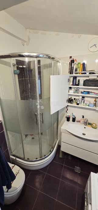 Casa bifamiliare nella tranquilla zona di Boćac – Mali Lošinj