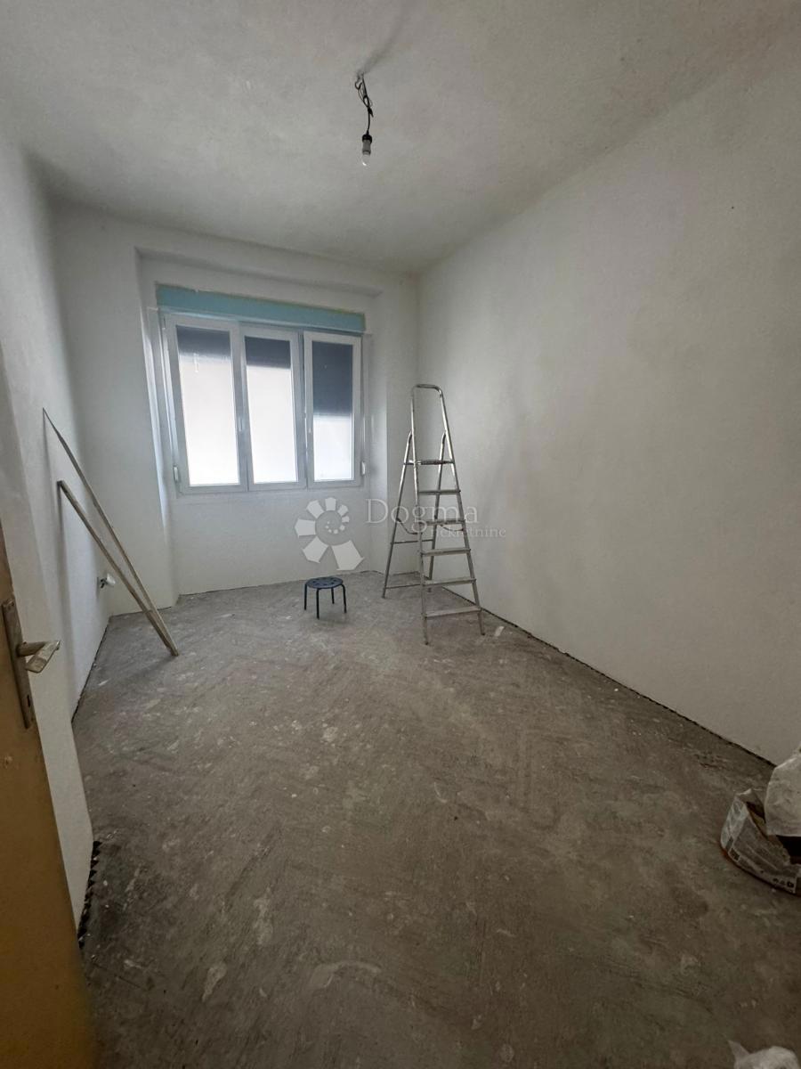 Allogio Centar, Rijeka, 61,30m2