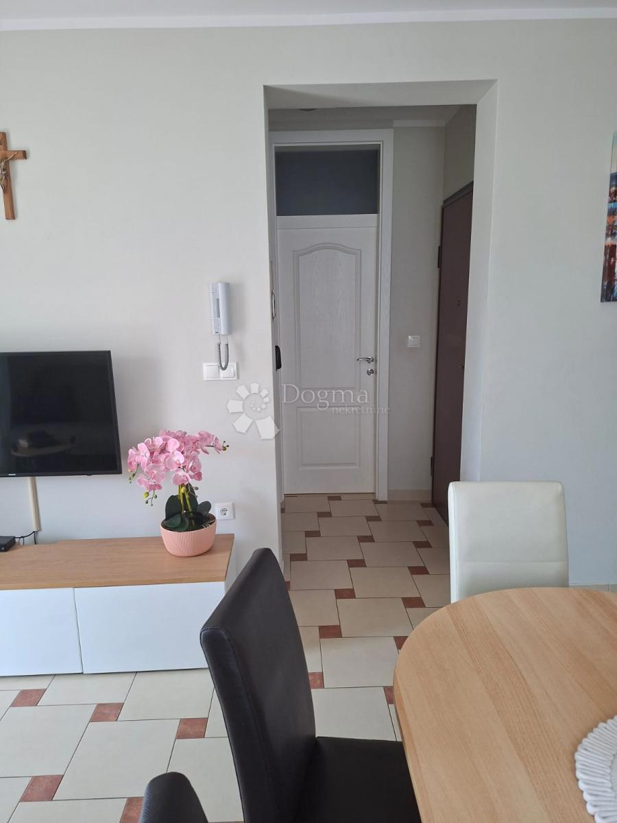 Appartamento 54m2 Pakoštane - pronto per essere abitato, posizione privilegiata