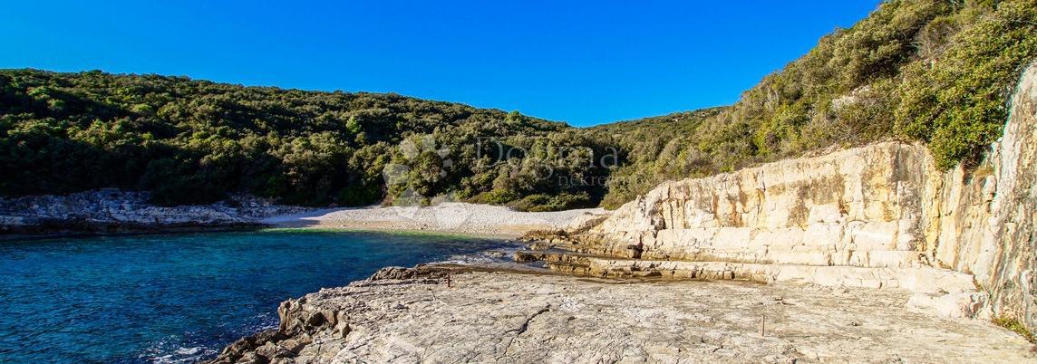 Terreno edificabile Kavran, Marčana, 1.409m2