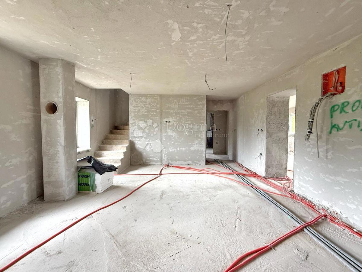 OTTIMA CASA IN FASE ROHBAU - OFFERTA SOLO DA DOGMA