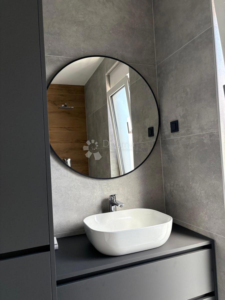 Allogio Škrapavac, Privlaka, 201,83m2