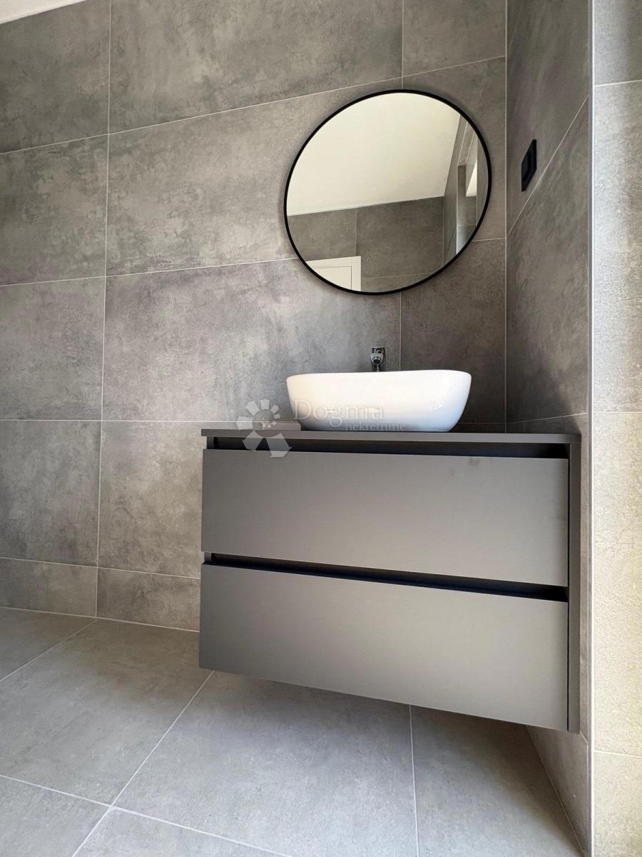 Allogio Škrapavac, Privlaka, 201,83m2