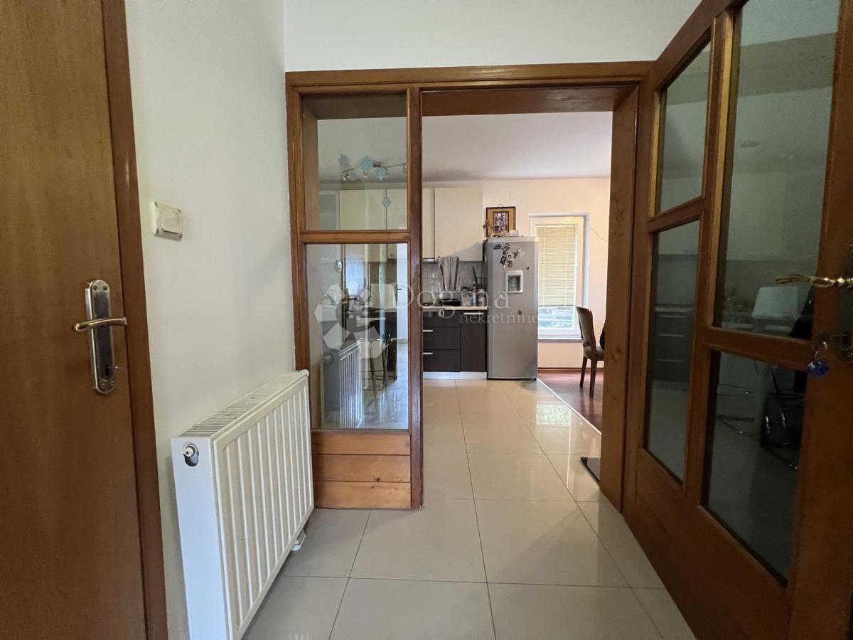 Casa Kloštar Ivanić, 123,97m2