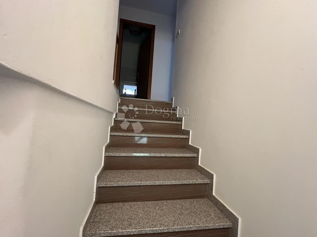 Casa Kloštar Ivanić, 123,97m2