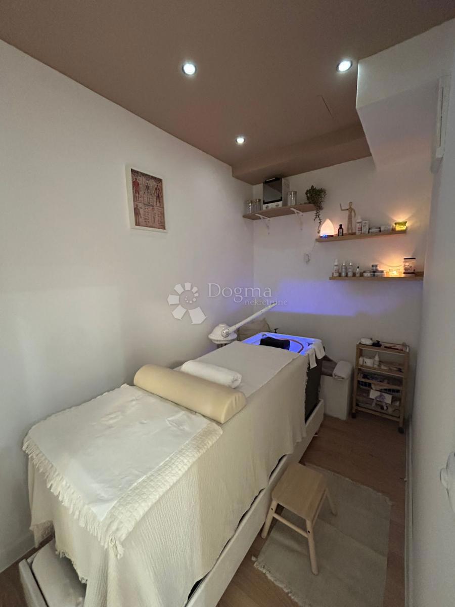 Locale commerciale Trešnjevka, Trešnjevka - Sjever, 68,59m2