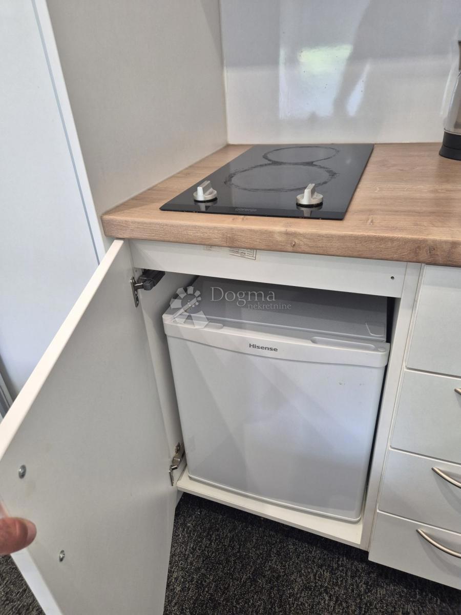 Locale commerciale Trešnjevka, Trešnjevka - Sjever, 68,59m2