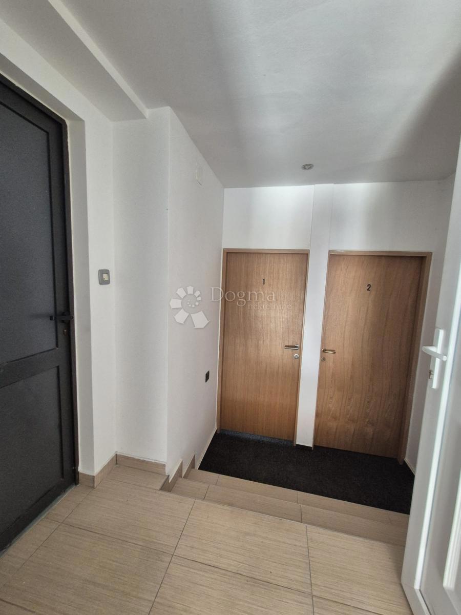 Locale commerciale Trešnjevka, Trešnjevka - Sjever, 68,59m2