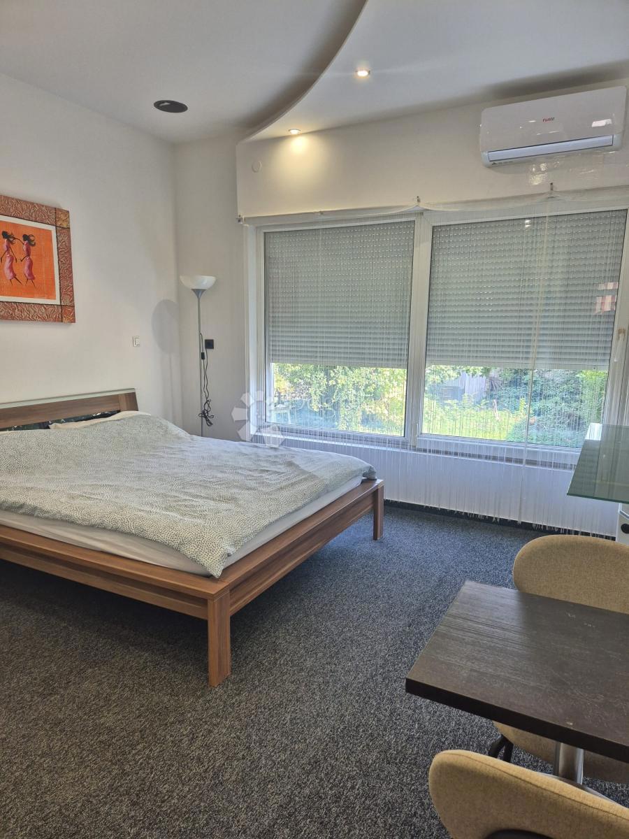 Locale commerciale Trešnjevka, Trešnjevka - Sjever, 68,59m2