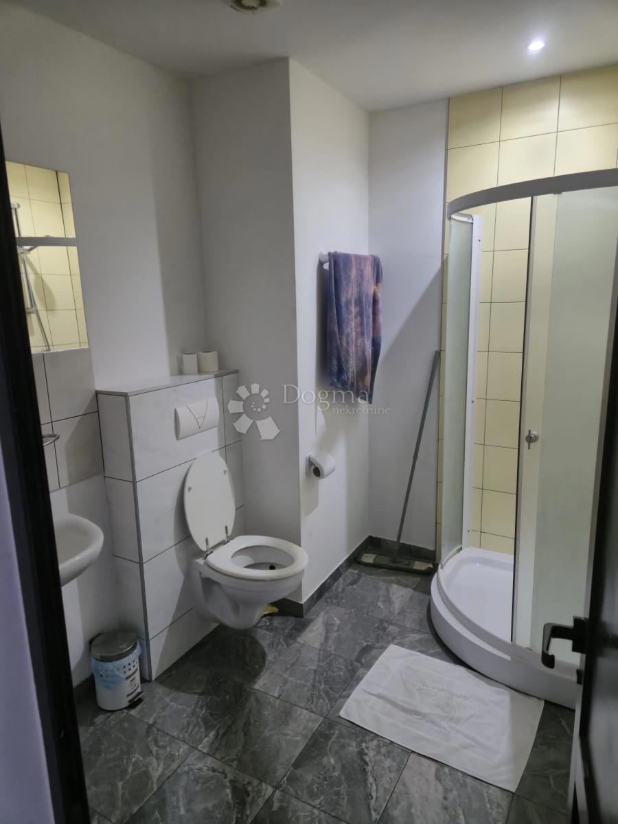 Locale commerciale Trešnjevka, Trešnjevka - Sjever, 68,59m2