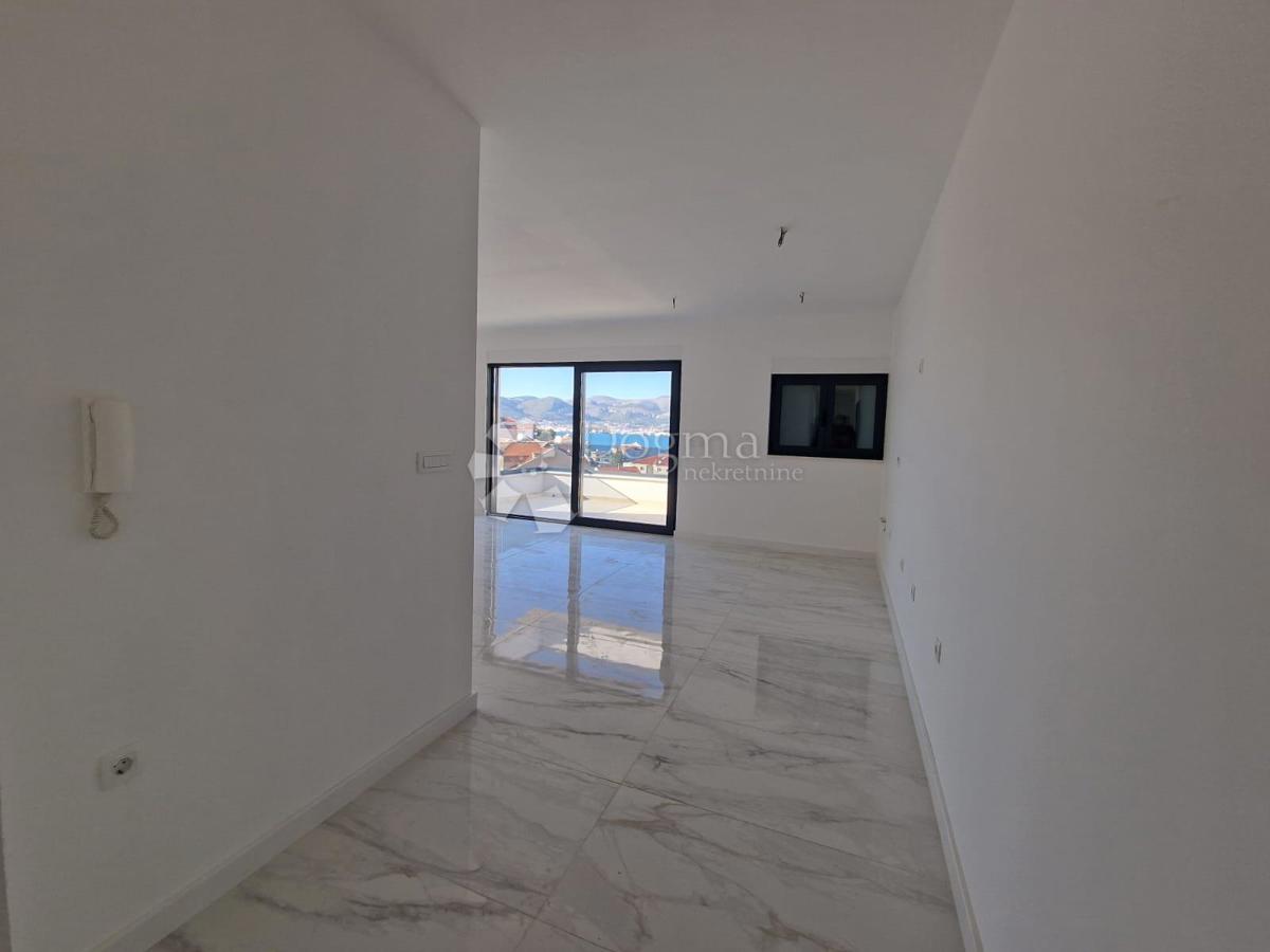 Allogio Okrug Gornji, Okrug, 71,94m2