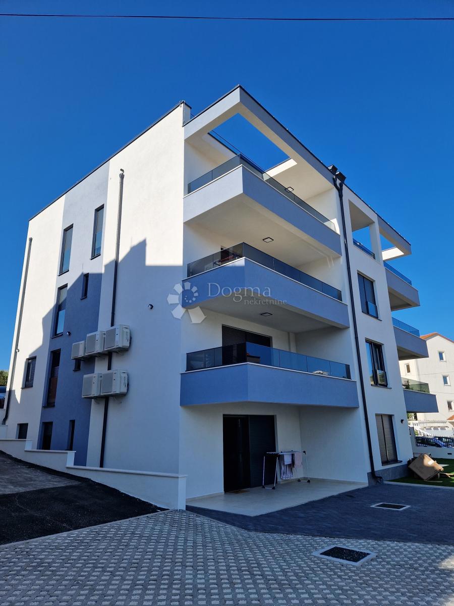 Allogio Okrug Gornji, Okrug, 71,94m2